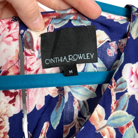 Cynthia Rowley Floral Split Flare Sleeve Rayon Blouse. - Picture 10 of 13